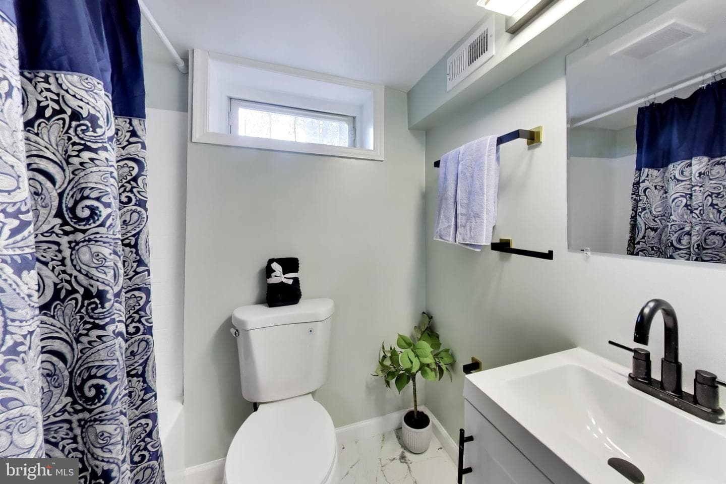 864 Neptune Avenue photo 20