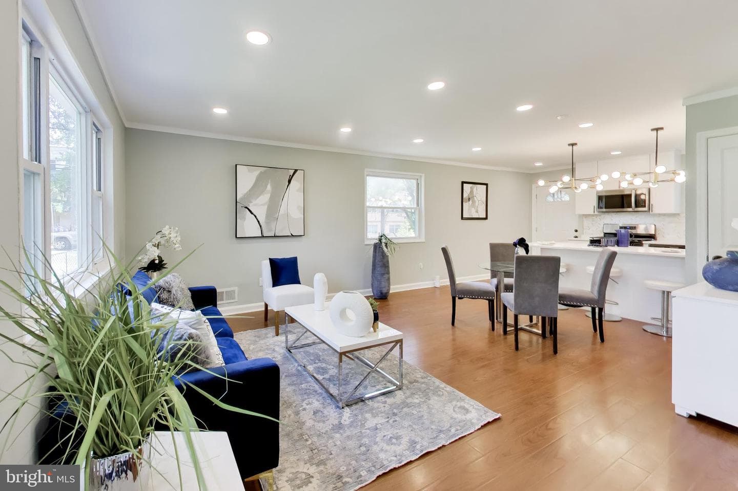 864 Neptune Avenue photo 8