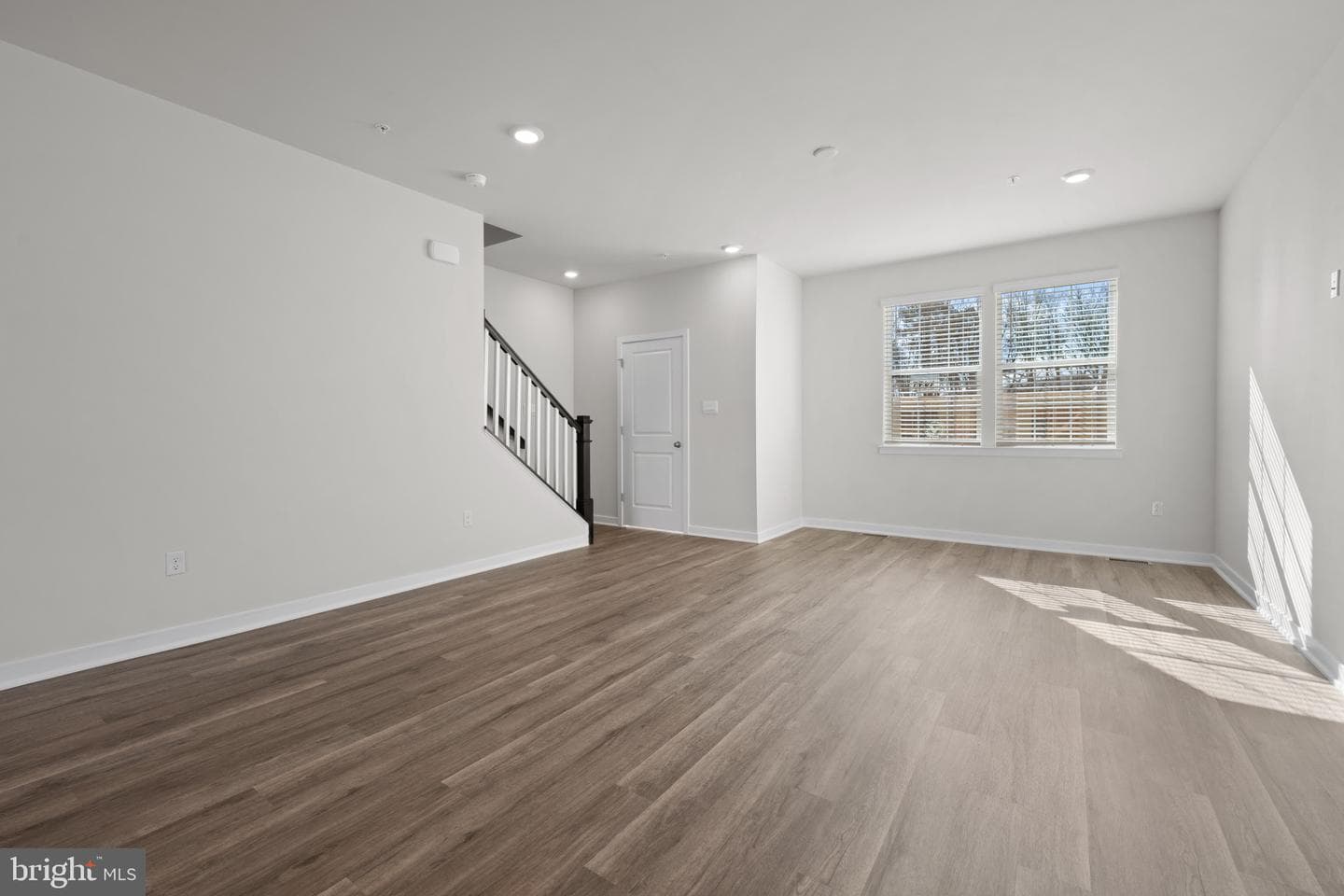 15015 Douglas Fir Lane photo 6