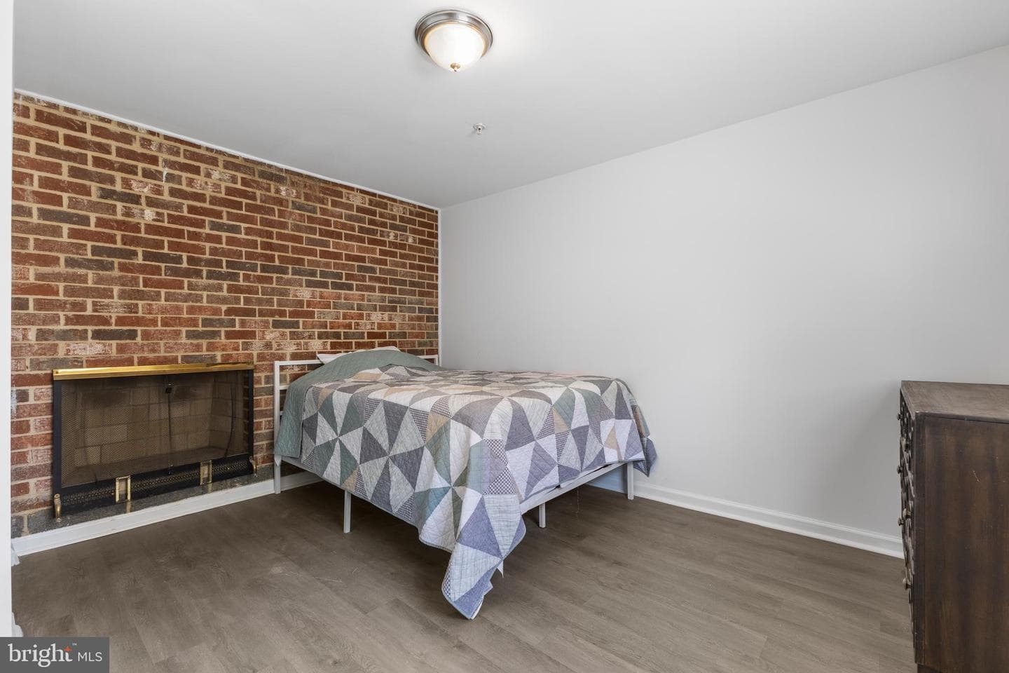 205 Weymouth Street photo 23