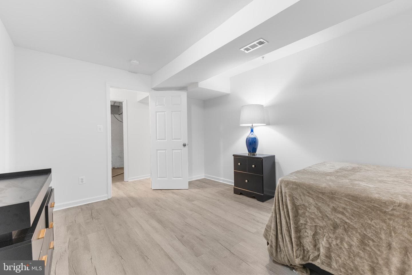 205 Weymouth Street photo 25