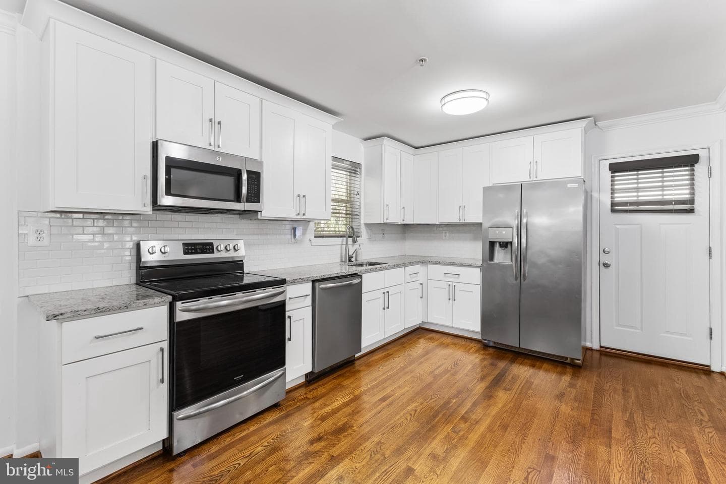 205 Weymouth Street photo 8