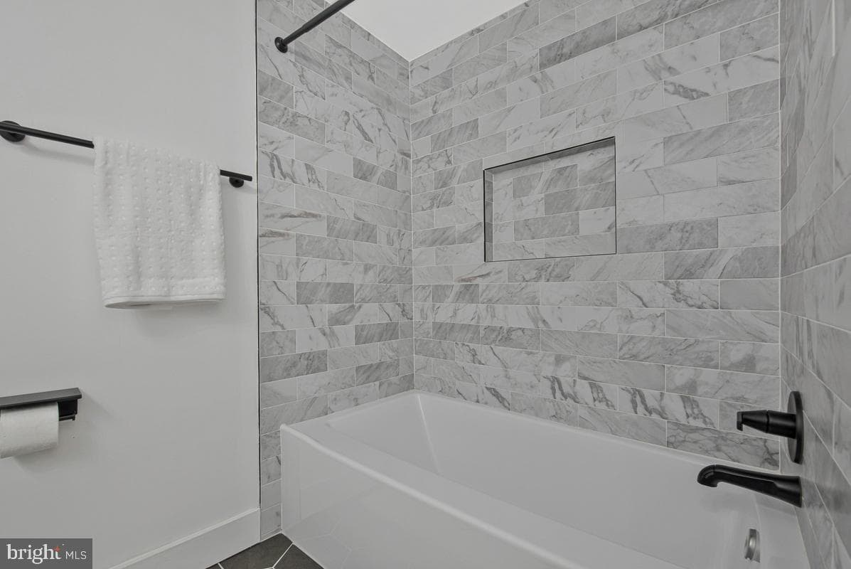 504 Balboa Avenue photo 15