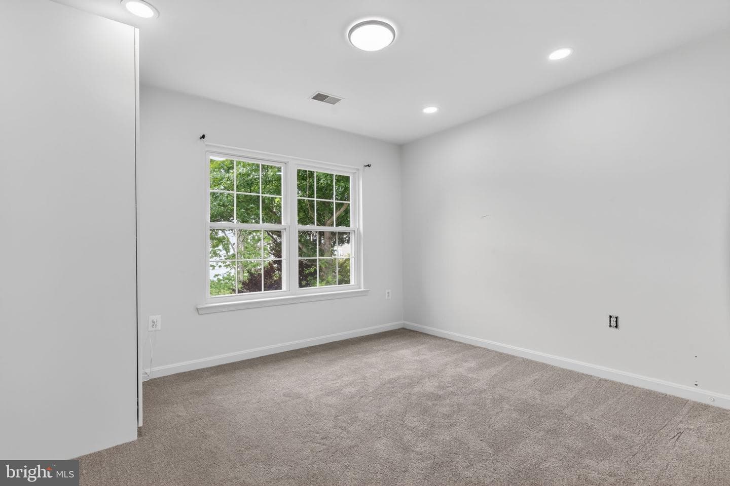 1200 Strausberg Street photo 35