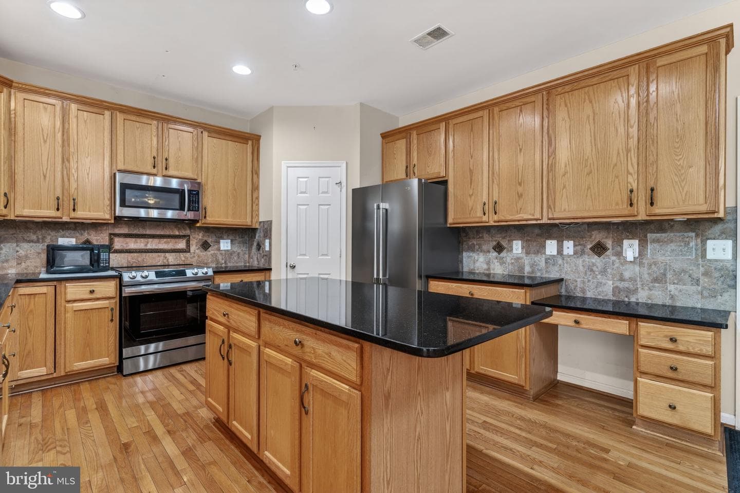 1200 Strausberg Street photo 6