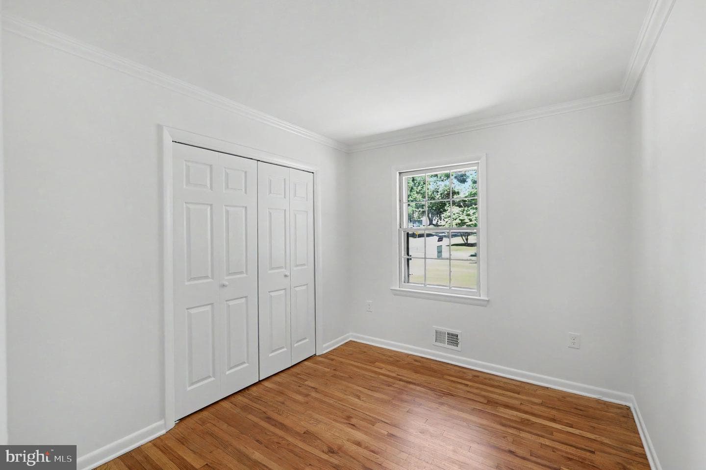 5014 Woodford Lane photo 17