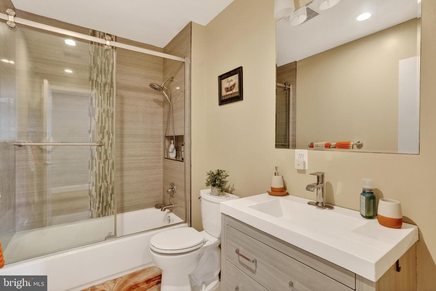 817 57th Pl photo 13