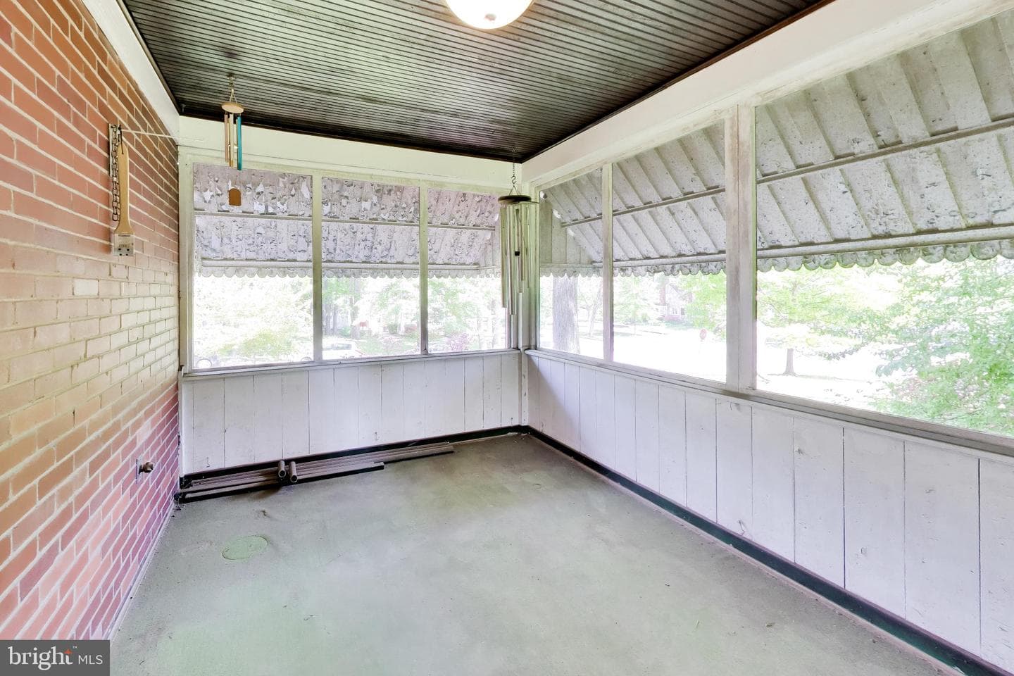 5707 Greenleaf Rd photo 27