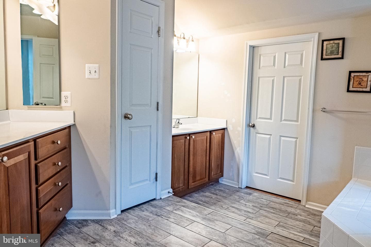 5201 Chestnut Manor Court photo 29