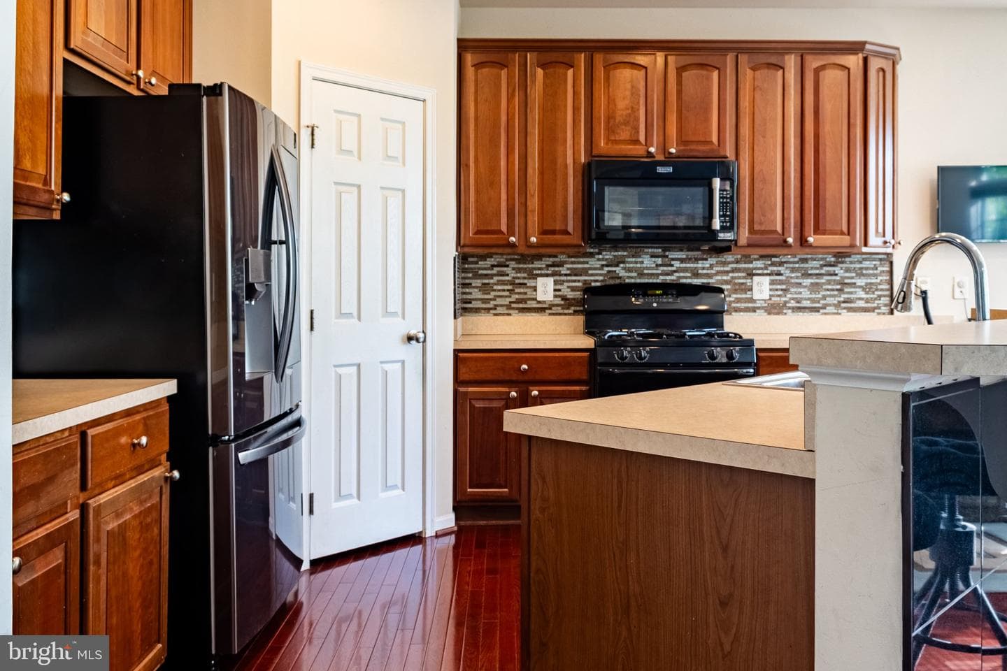 5201 Chestnut Manor Court photo 9
