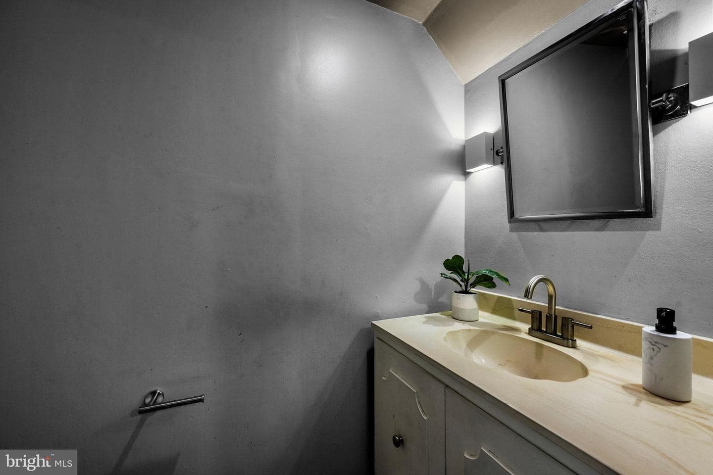 7608 Lotus Court photo 15