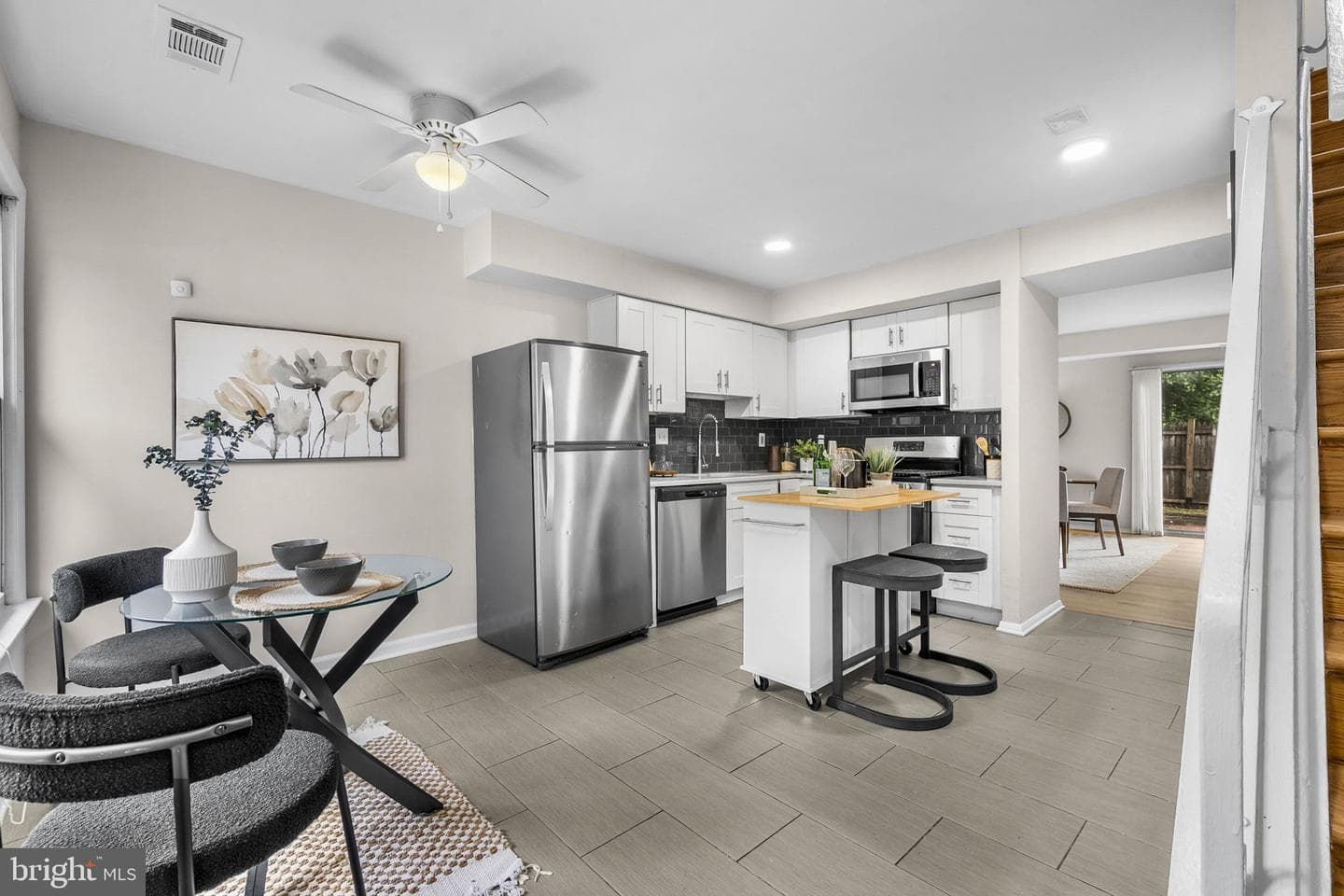 7608 Lotus Court photo 3