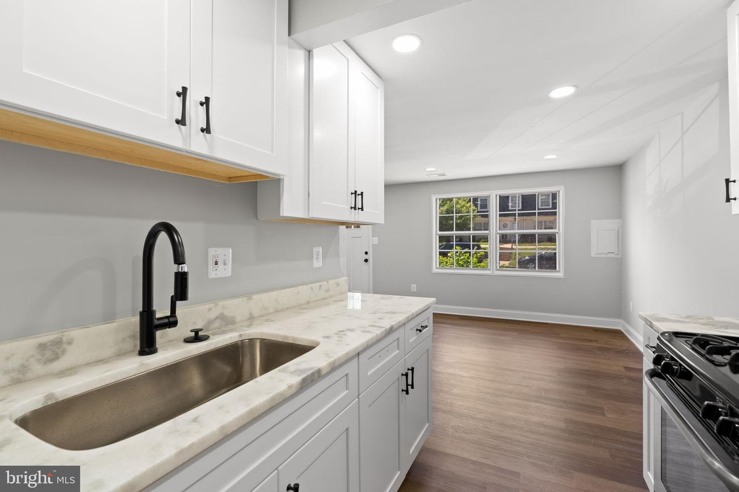 1709 Dutch Village Drive #m-394 photo 8