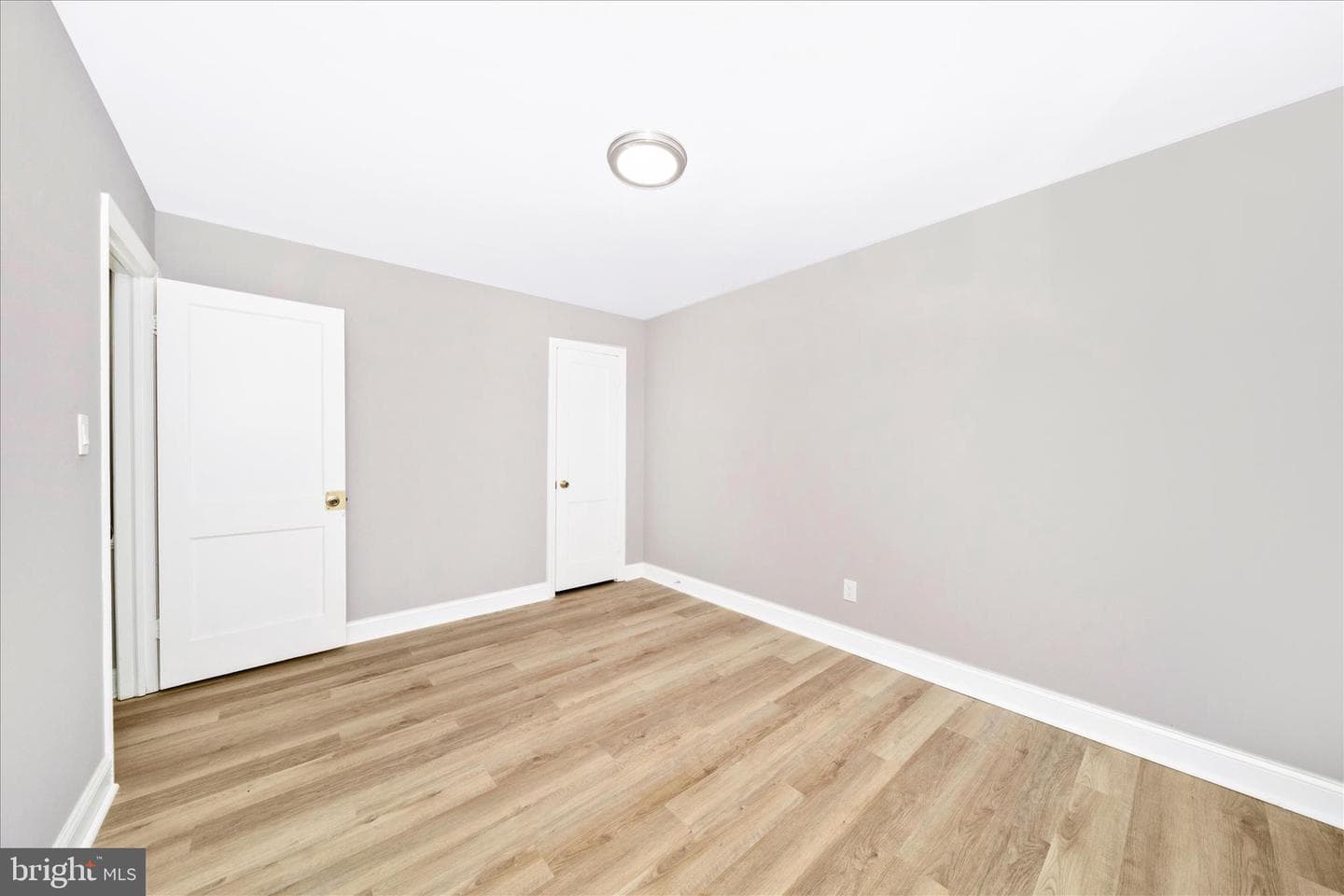 2702 Kenton Place photo 29