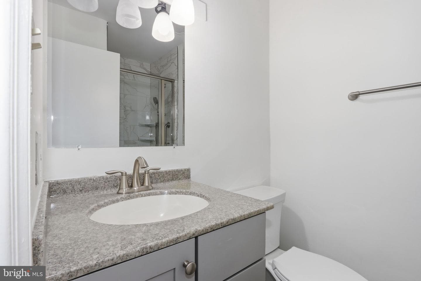 201 Castleton Place photo 28