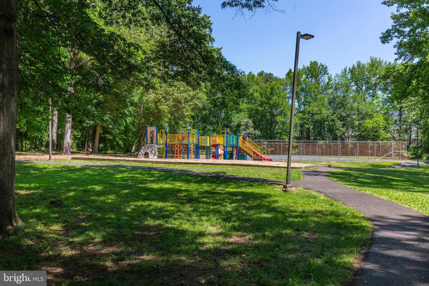 201 Castleton Place photo 42