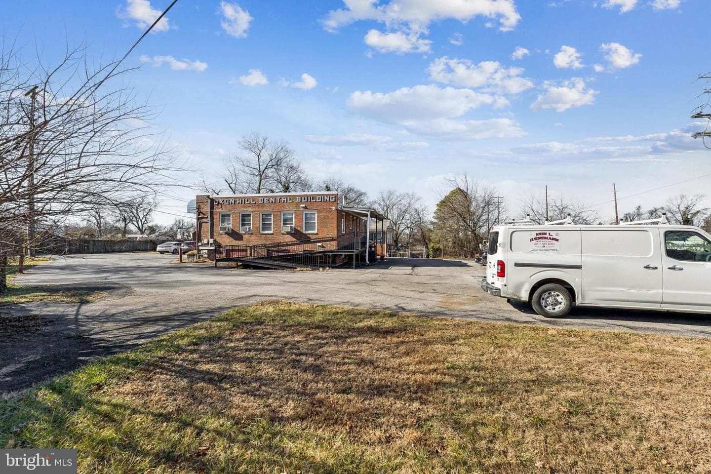 1004 White Oak Drive photo 32