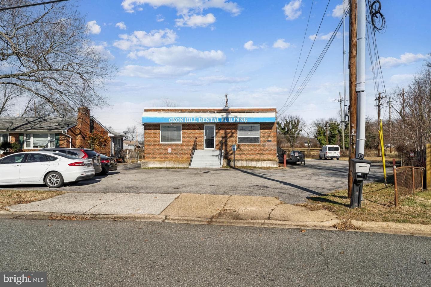 1004 White Oak Drive photo 6