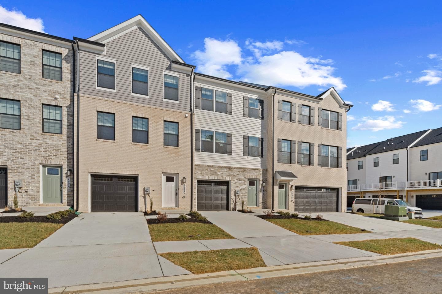15041 Douglas Fir Lane photo 3