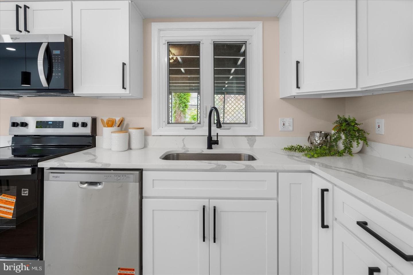 12508 Swirl Lane photo 16