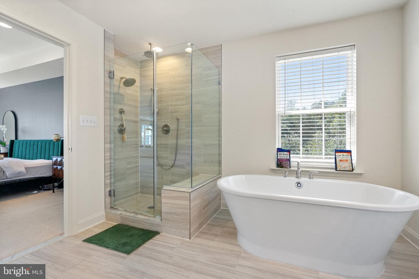 8400 Cedar Chase photo 10