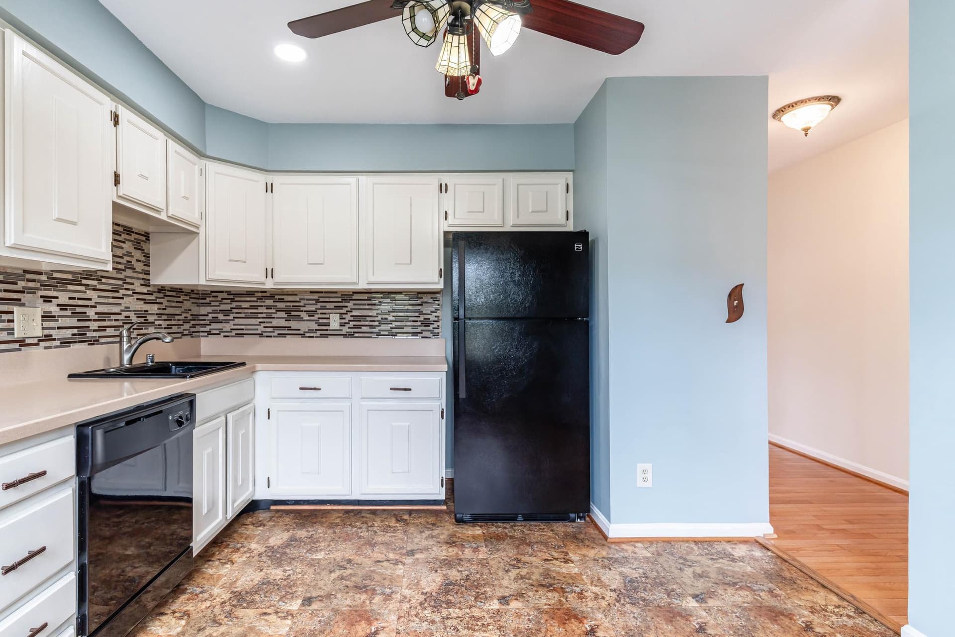 5922 Surratts Village Drive photo 10