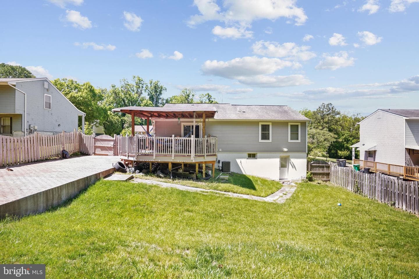 7518 Bentree Rd photo 26