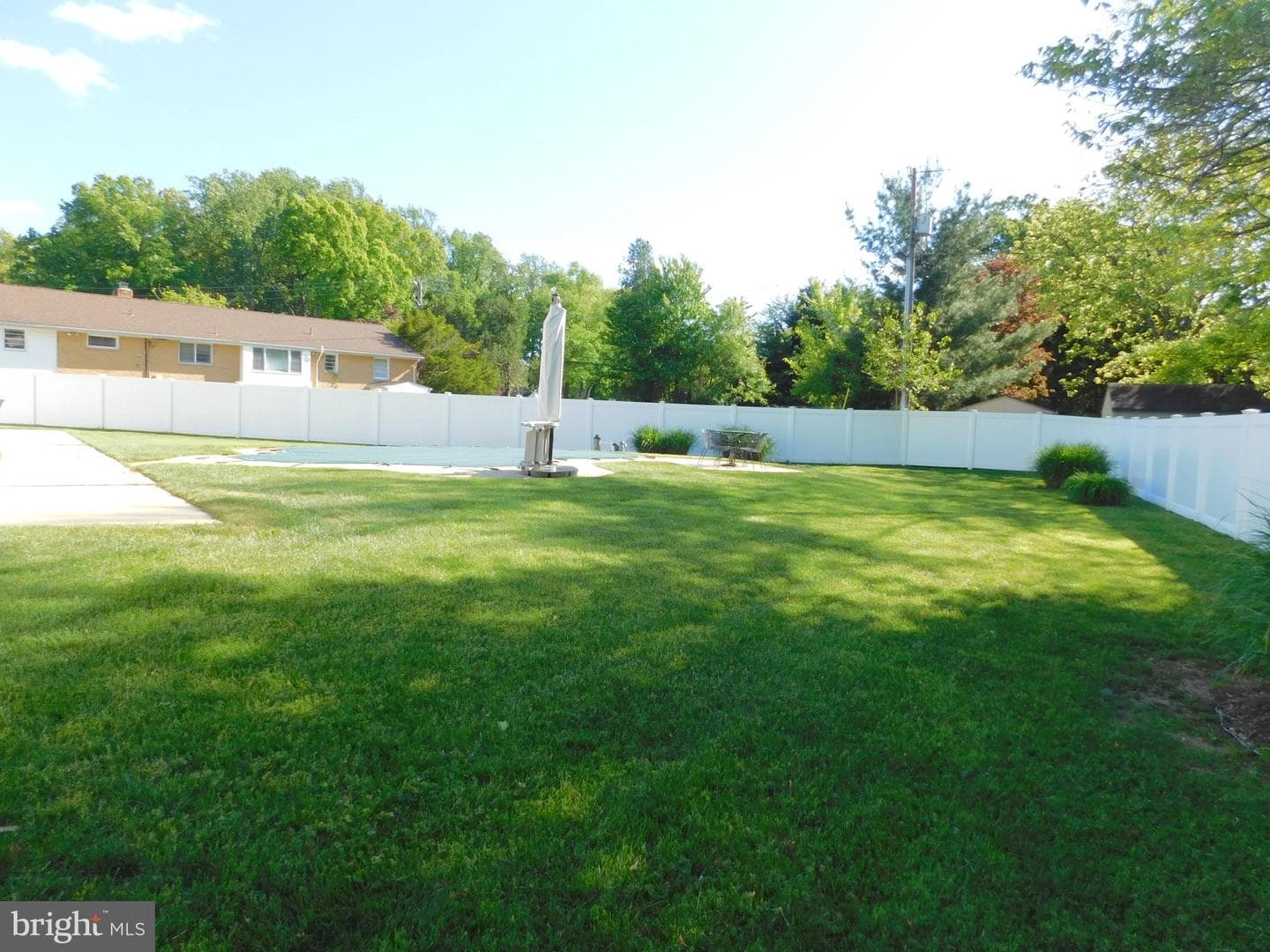 16704 Goldsborough Avenue photo 3