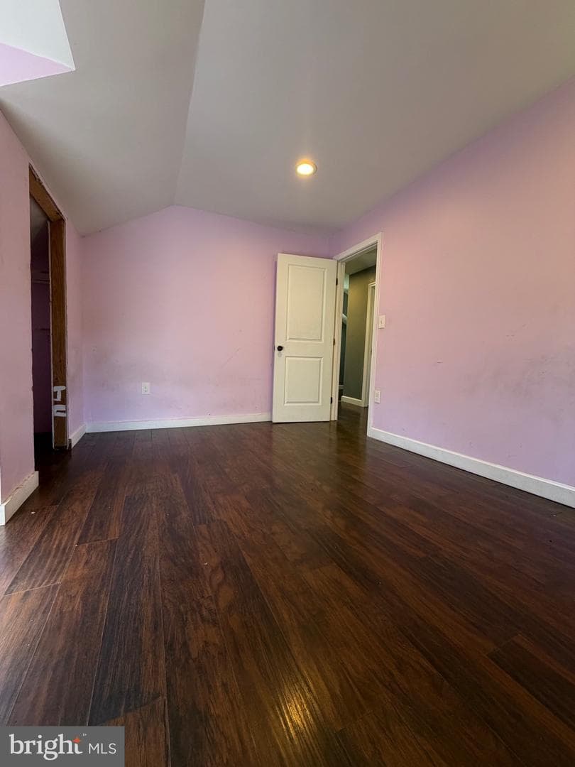 2583 Oak Glen Way photo 17