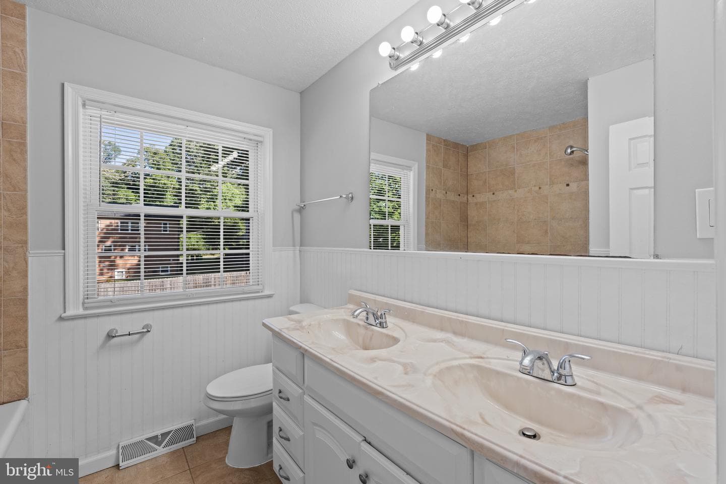13512 Reid Circle photo 32