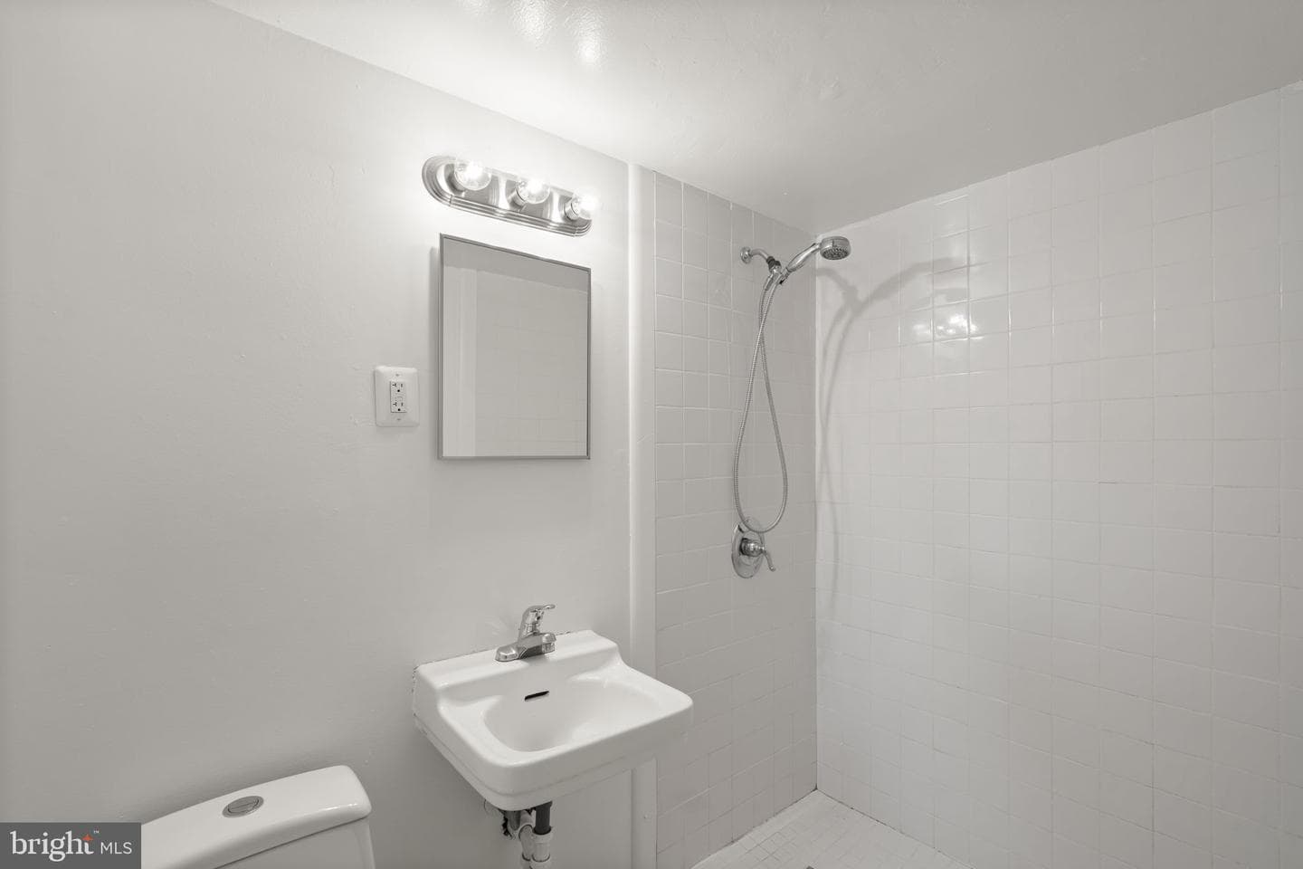 9109 Drake Place photo 26