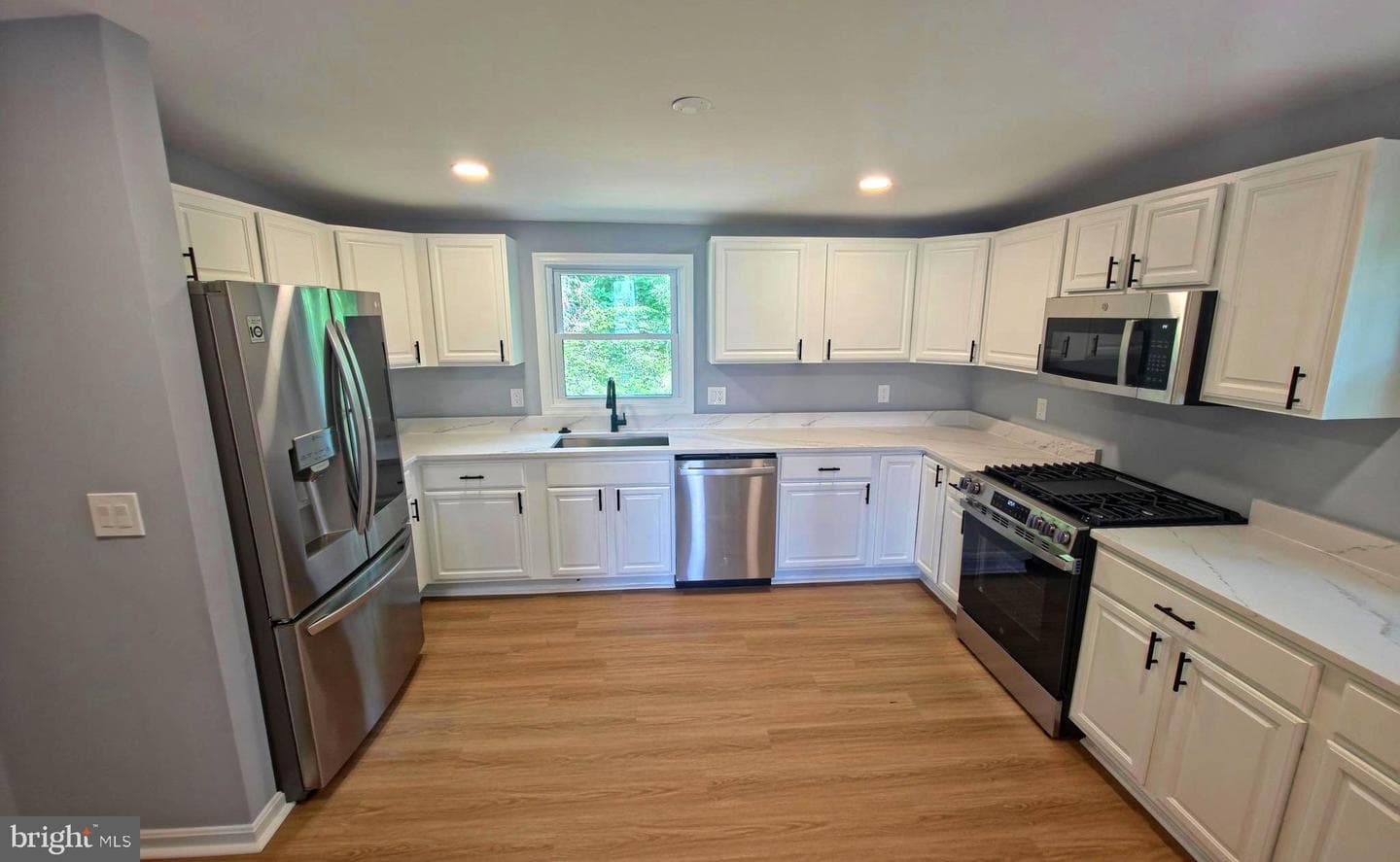 3516 Riviera Street photo 17