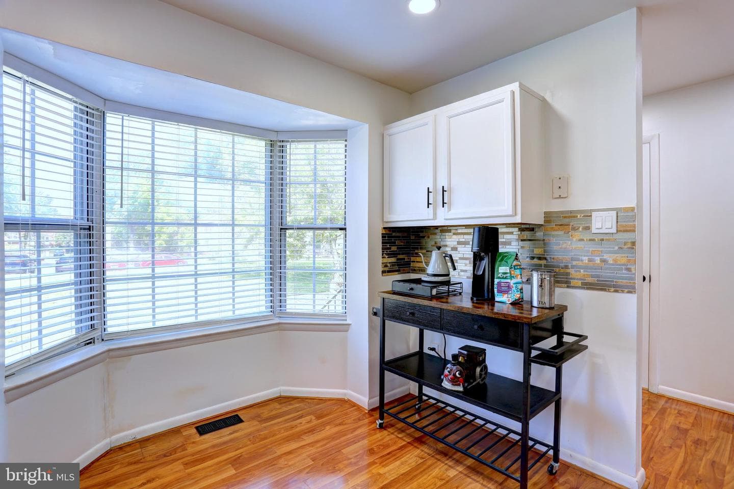 8239 Londonderry Court photo 14