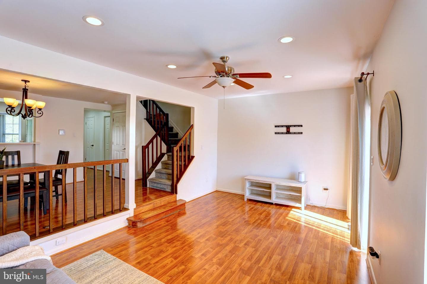 8239 Londonderry Court photo 5
