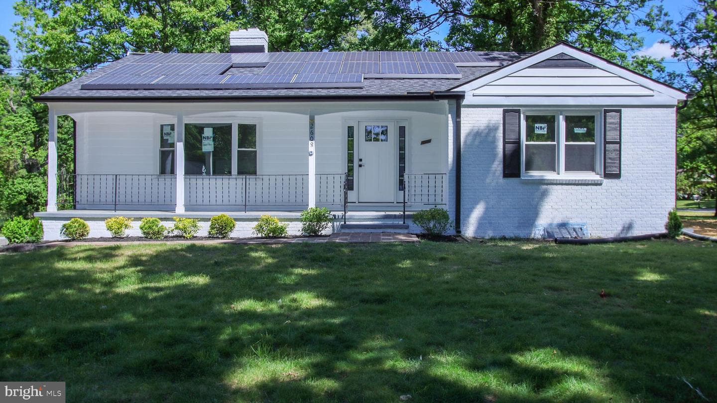 2608 Holly Dr photo 1