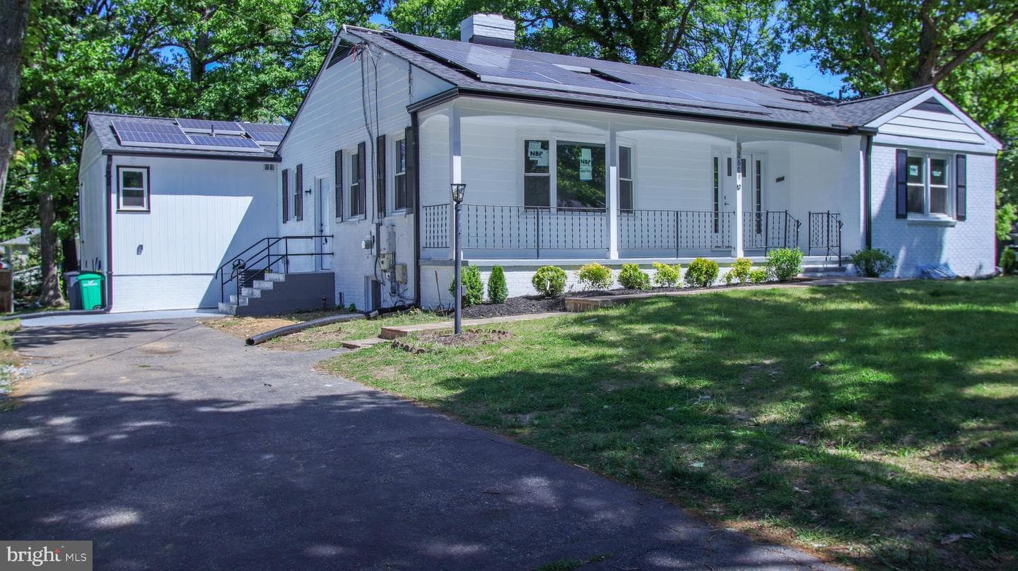 2608 Holly Dr photo 2