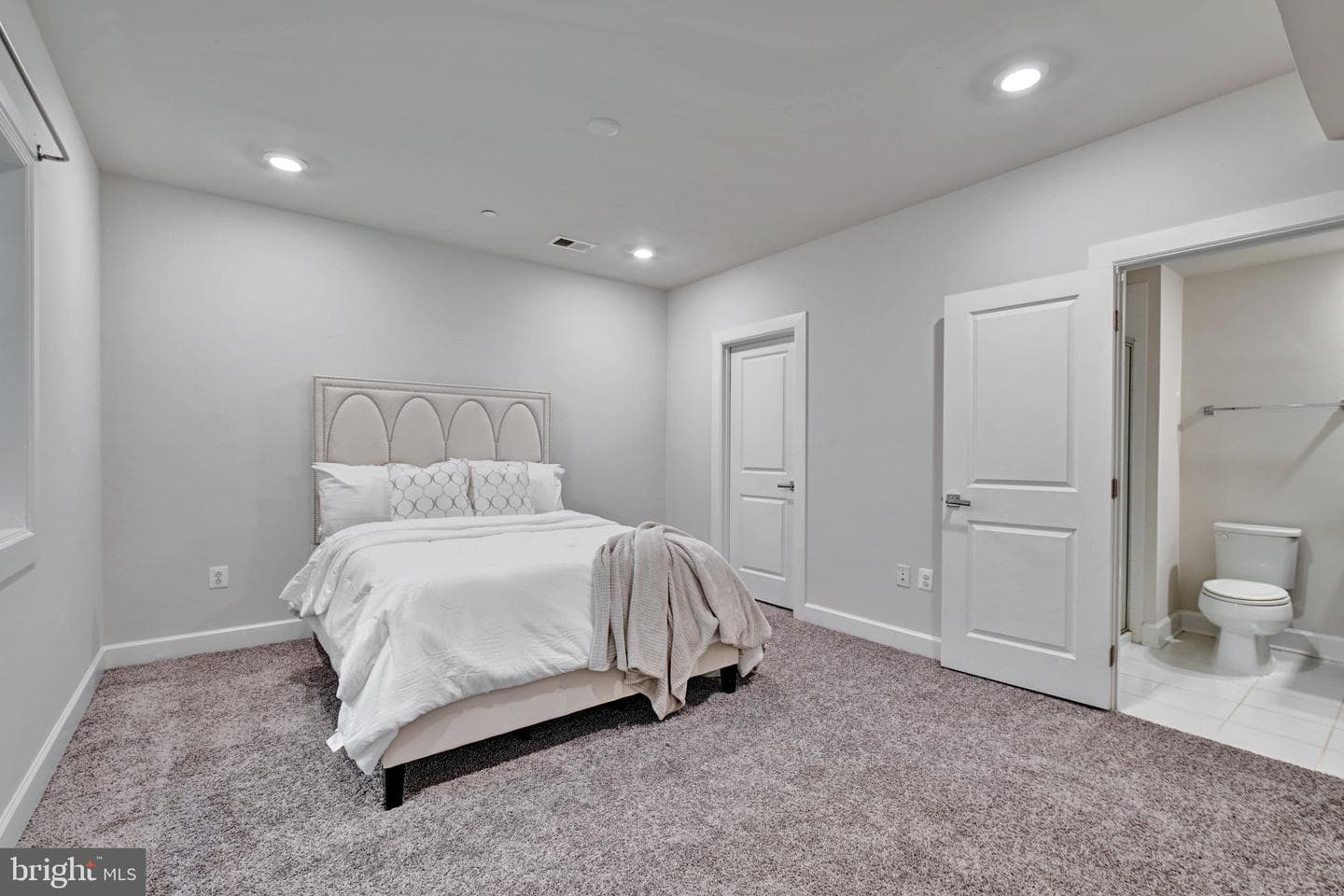 13805 Westerlo Ct photo 29