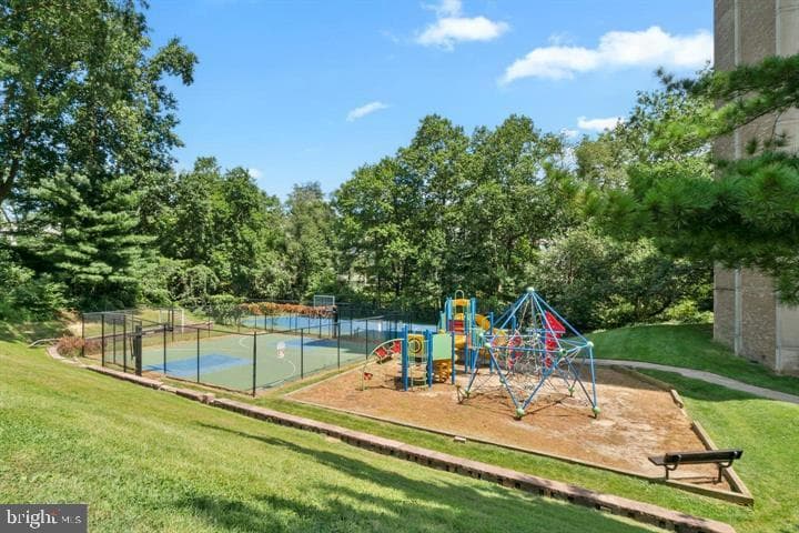 1836 Metzerott Road #1524 photo 11