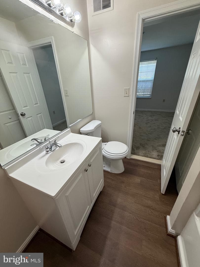 9704 Lake Pointe Court #102 photo 9