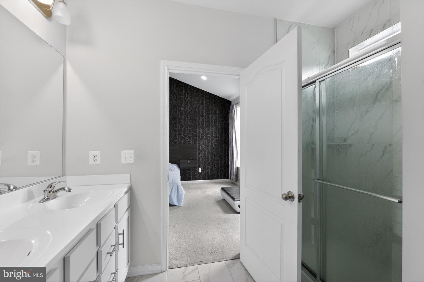 1030 Flester Lane photo 18
