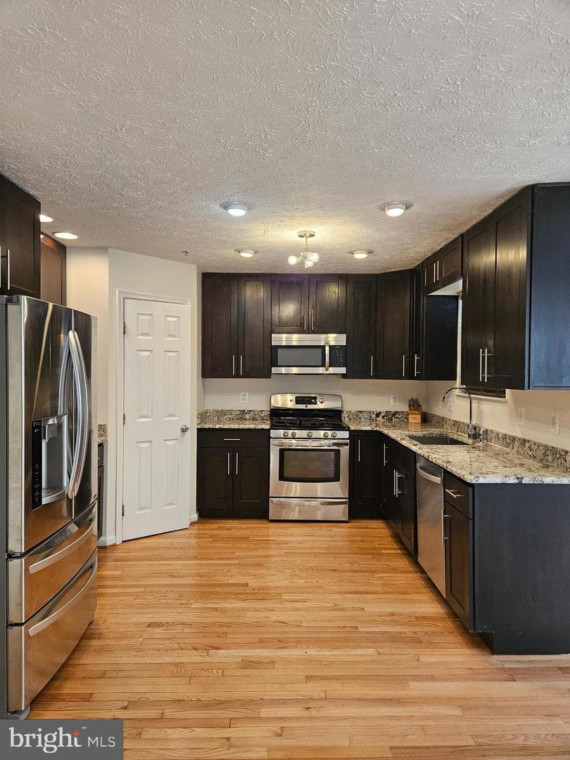 12800 Center Park Way photo 12