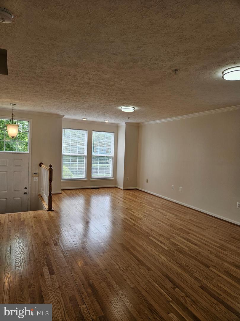 12800 Center Park Way photo 8