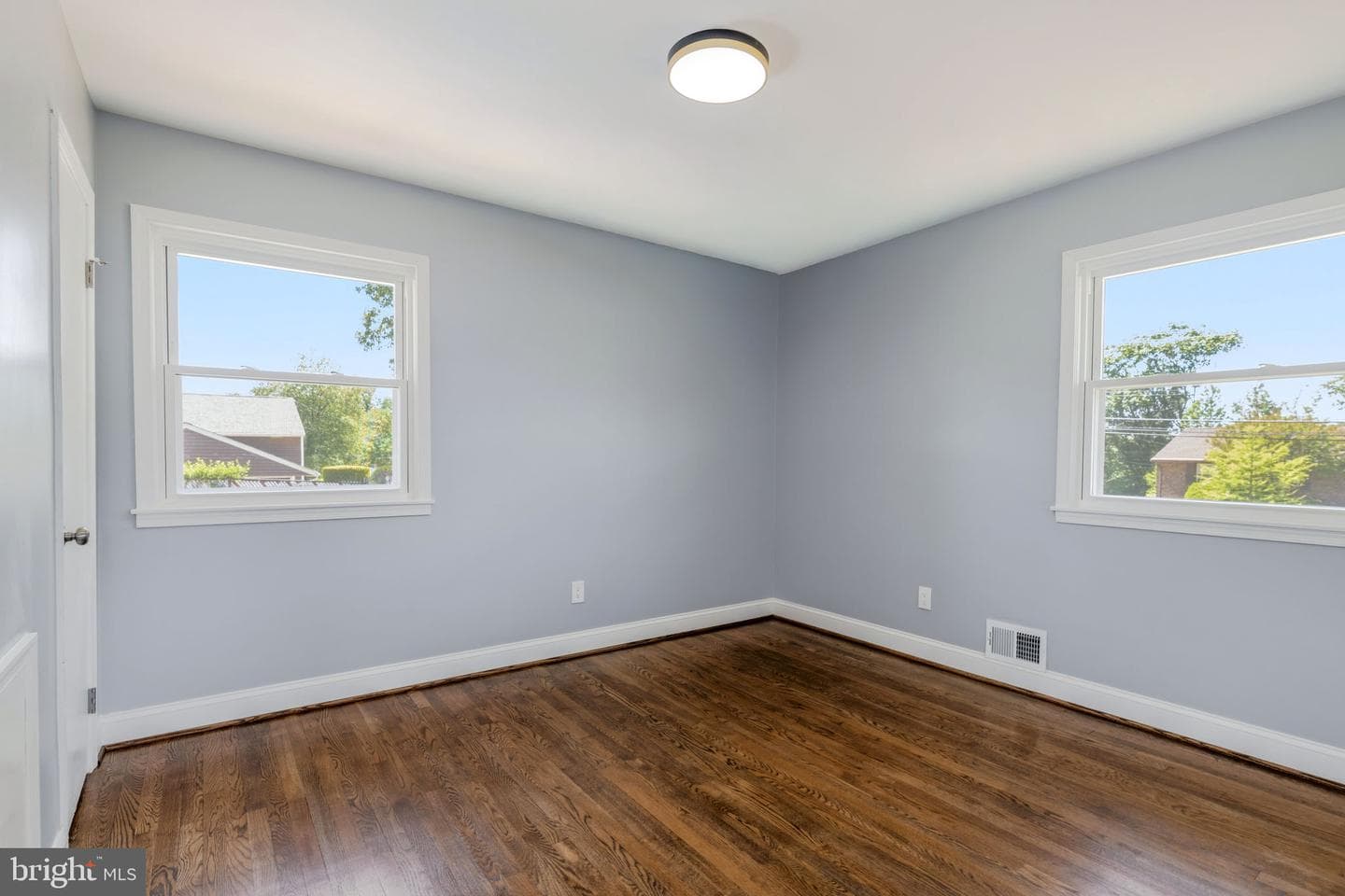 1001 Elderberry Place photo 28