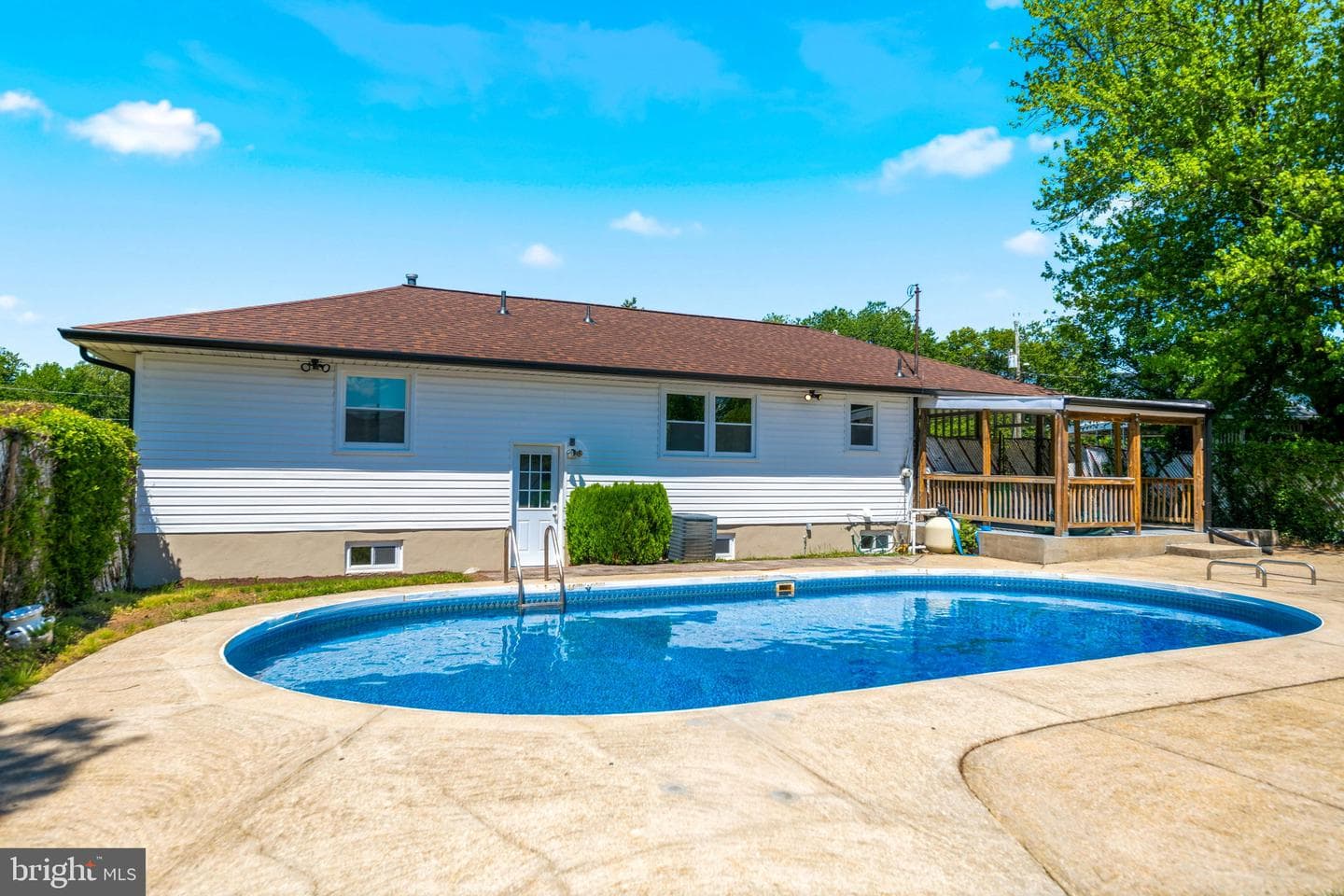 1001 Elderberry Place photo 43