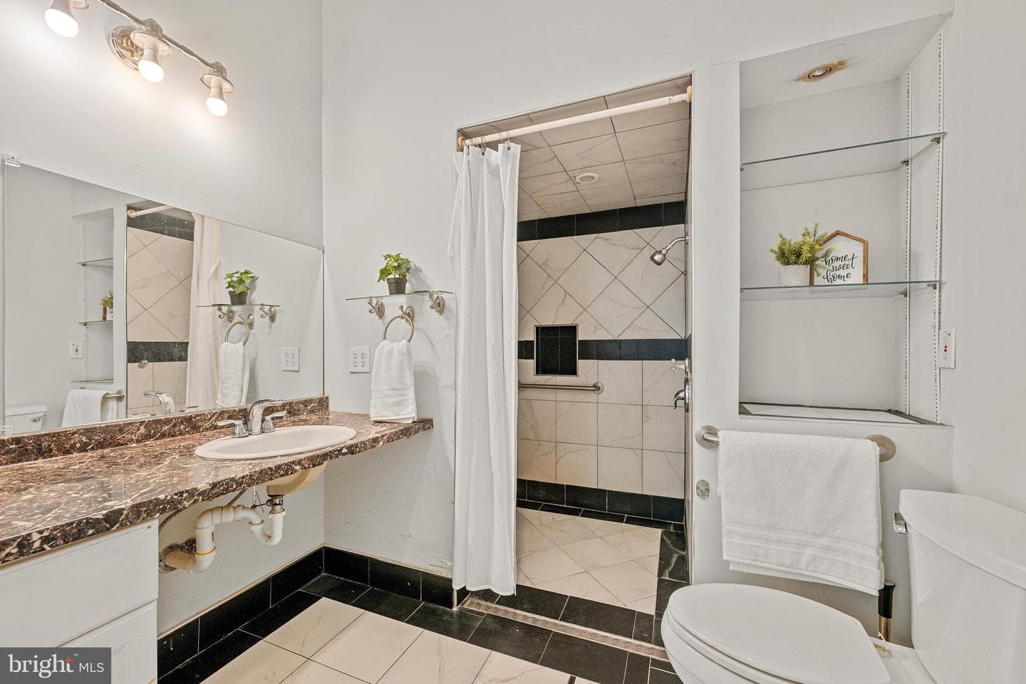 2140 Vittoria Court #66 photo 26
