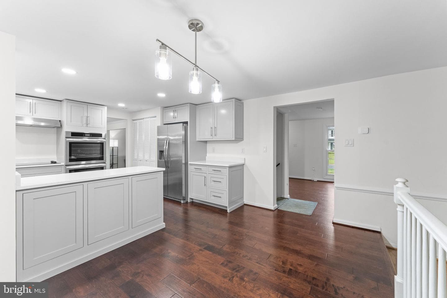 766 Gleneagles Dr photo 22