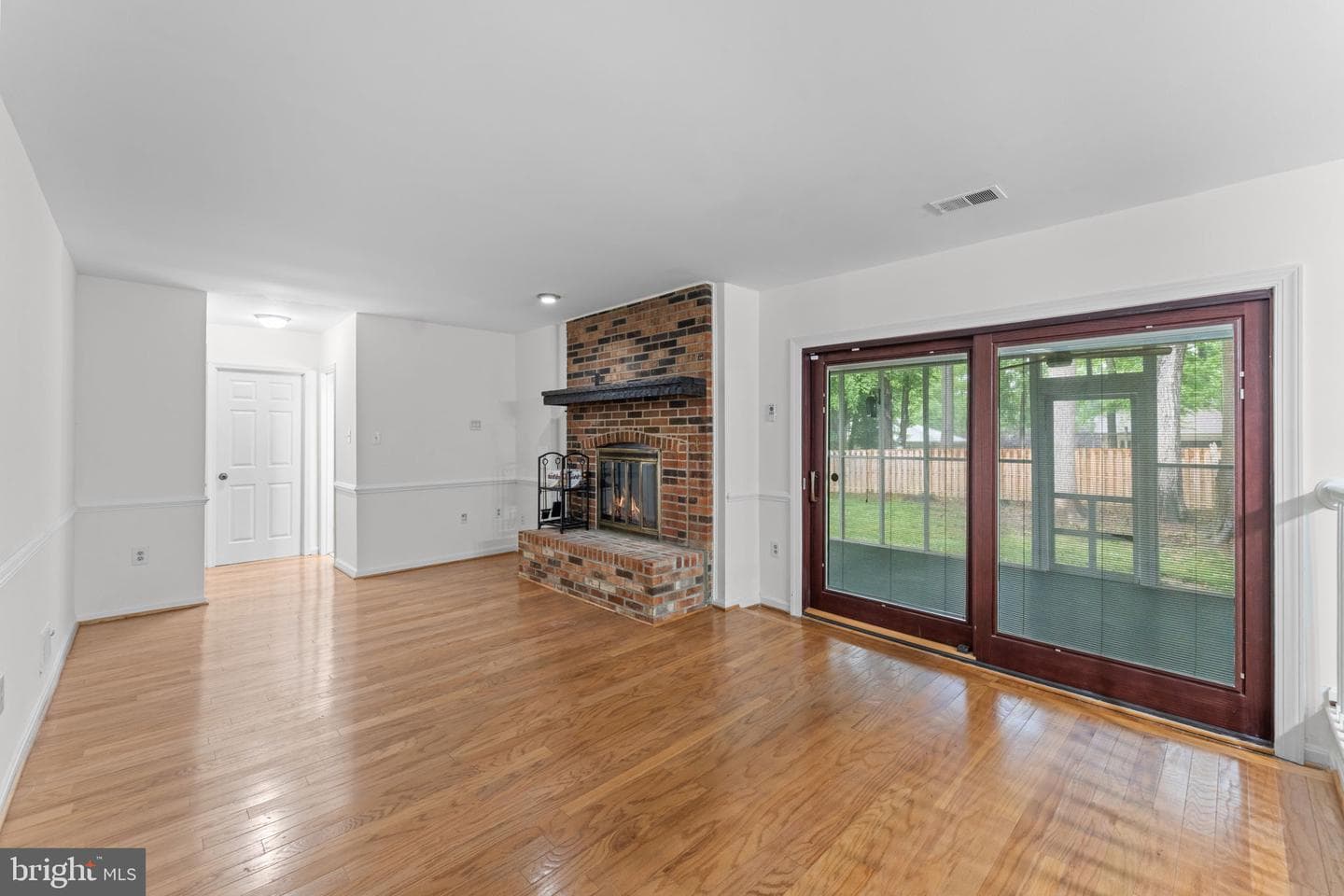 766 Gleneagles Dr photo 29