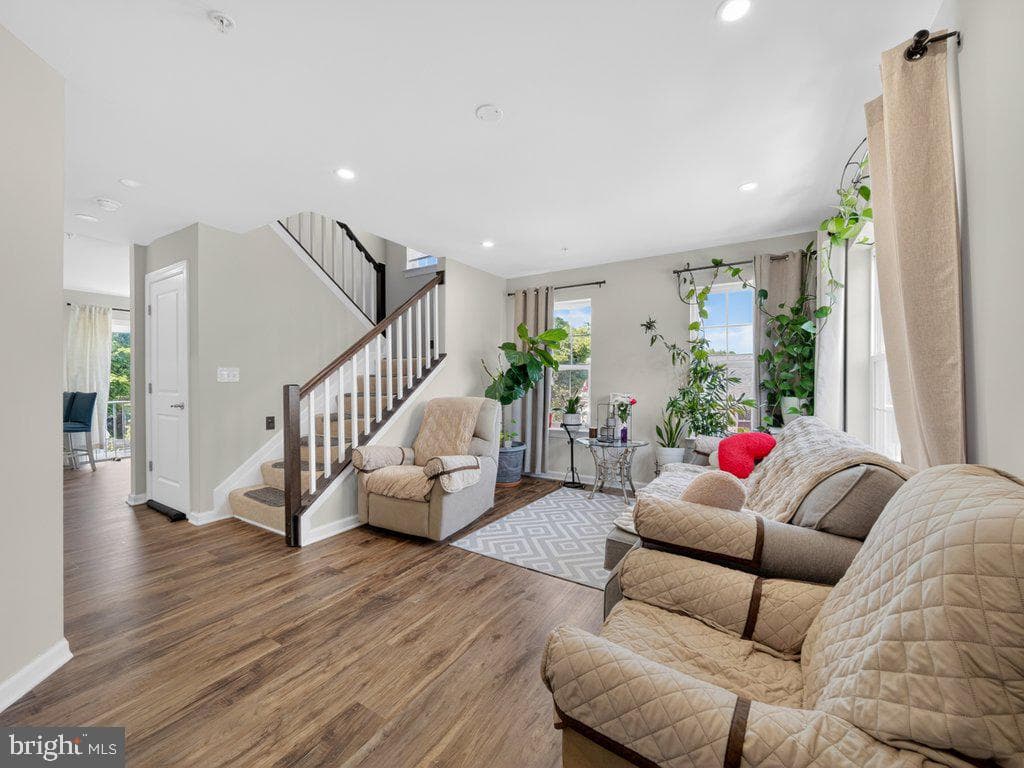 4831 Gunther Street photo 8