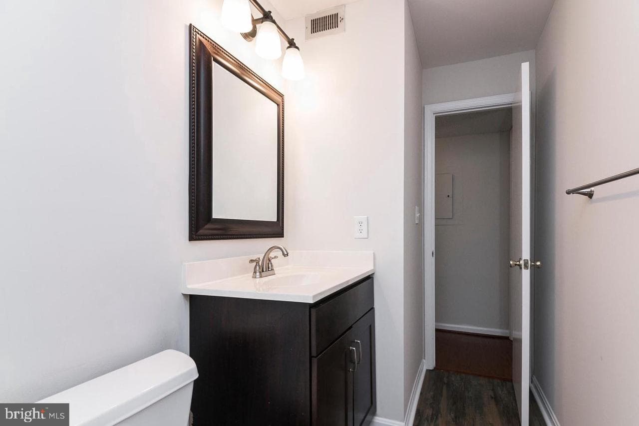 908 Westhaven Drive #11-201 photo 20