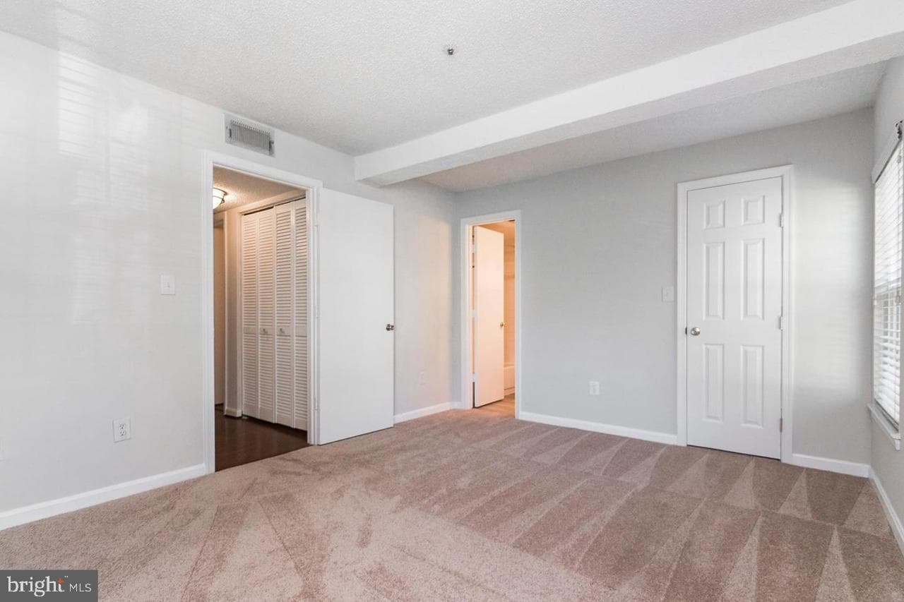 908 Westhaven Drive #11-201 photo 26